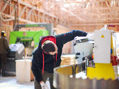 10238
